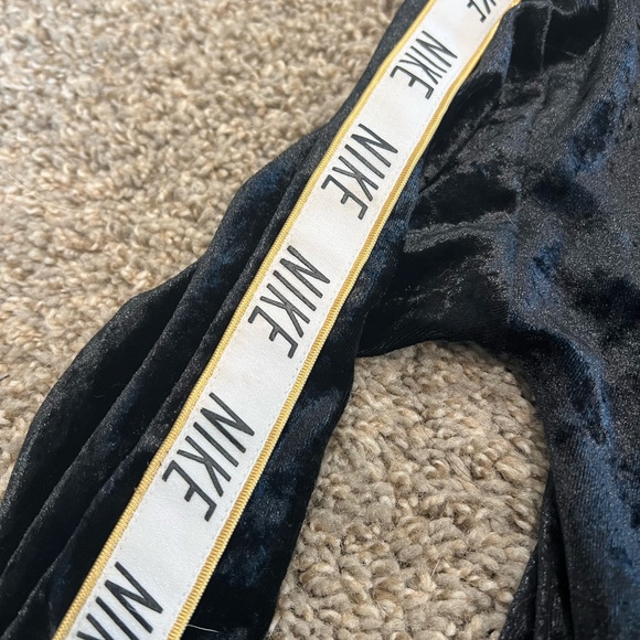 Nike velvet track zip up track jacket youth size XL - Picture 9 of 12